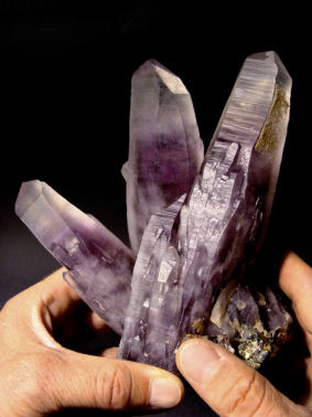 Amethyst-Stufe aus Turt, Negresti Oas, Rumänien, mit Kristallen über 20 cm Länge. Sammlung: Oliver Konczer, Foto: Robert Brandstetter
